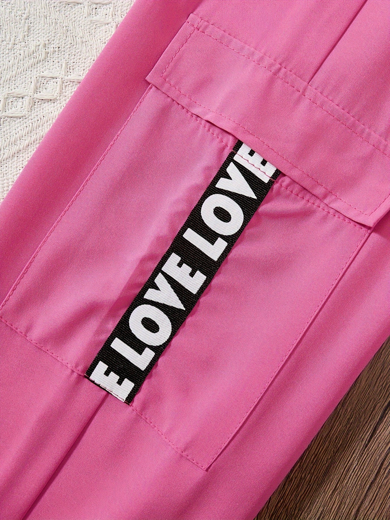 Girls'Graphic Sweatshirt and Cargo Joggers Set Wholesale