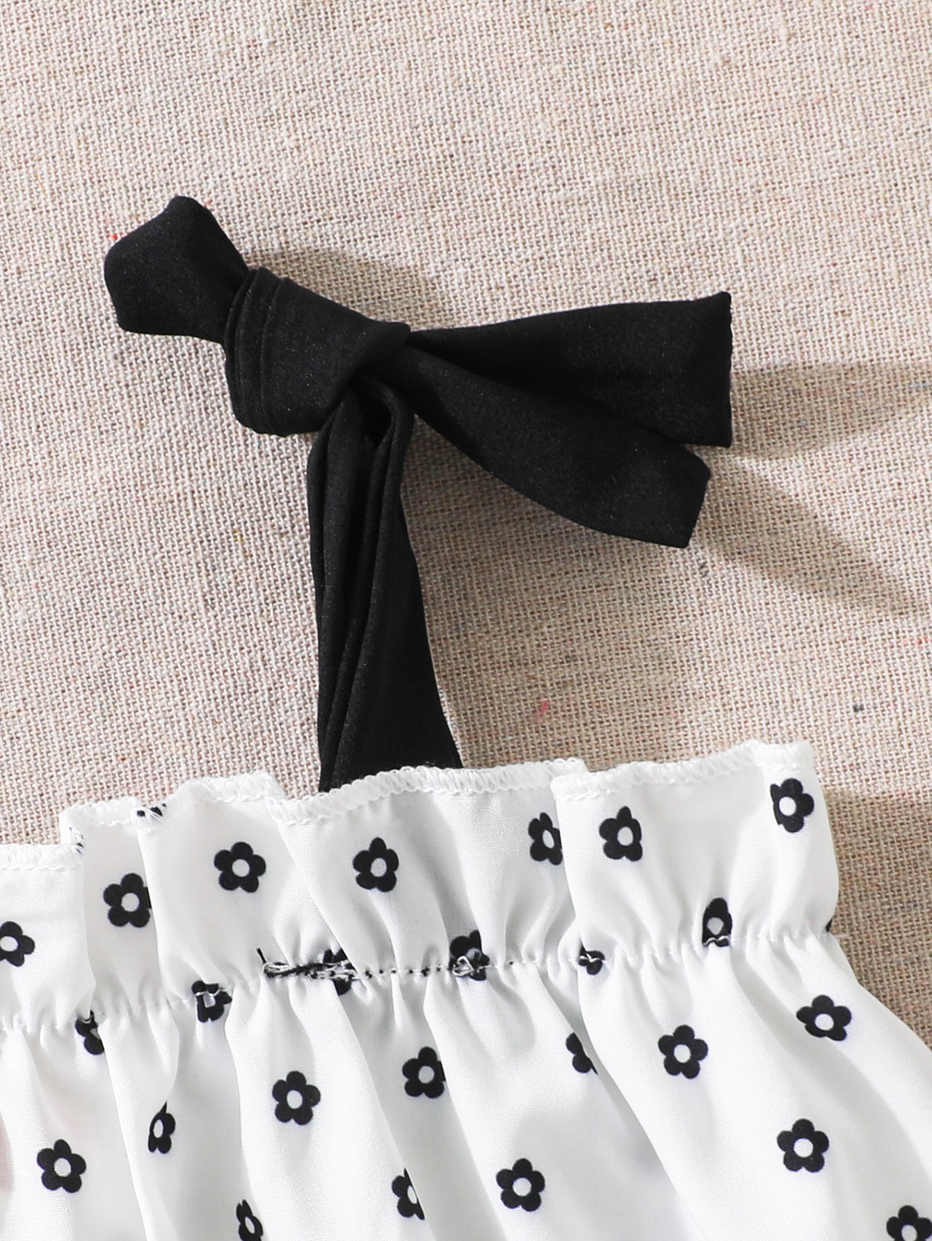Girls' Floral Print Ruffle Top & Black Cropped Pants Set Wholesale