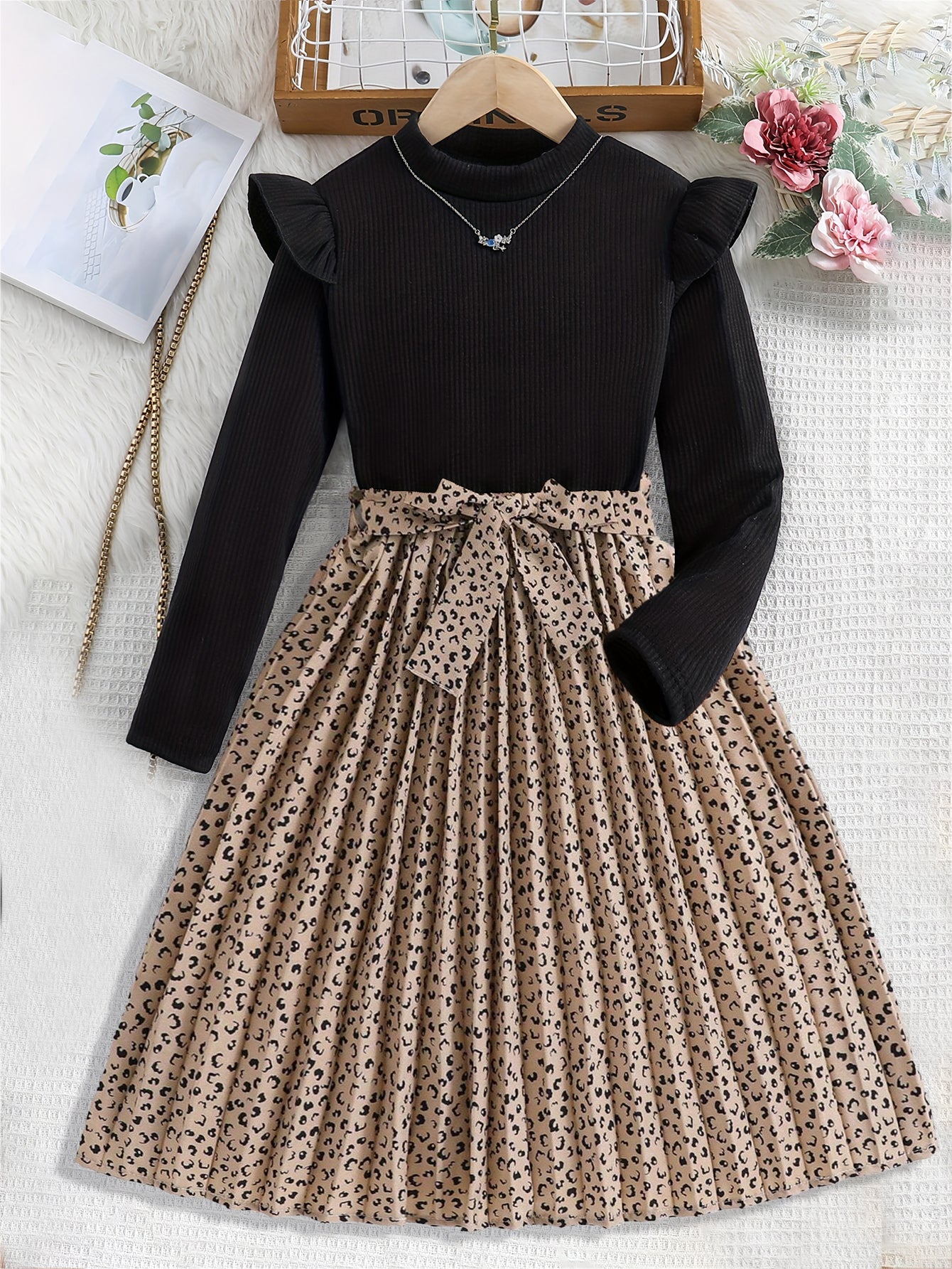 Girls' Ruffled Top & Leopard Print Pleated Skirt Set Wholesale