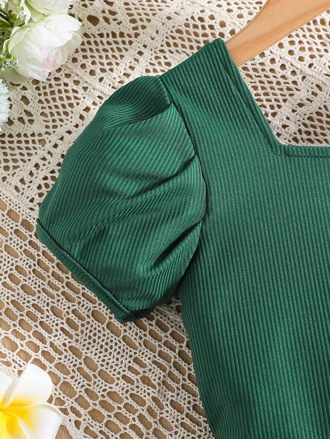 Girls' Puff Sleeve Green Top & Striped Wide-Leg Pants Set Wholesale