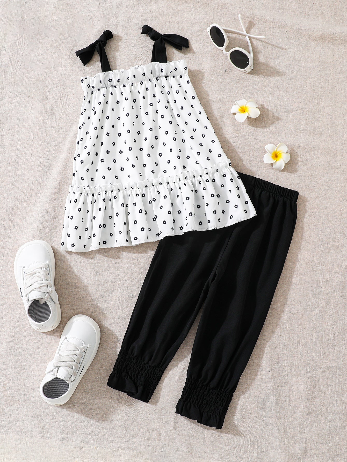 Girls' Floral Print Ruffle Top & Black Cropped Pants Set Wholesale