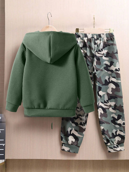 Green Hoodie & Camo Joggers Set for Boys Wholesale